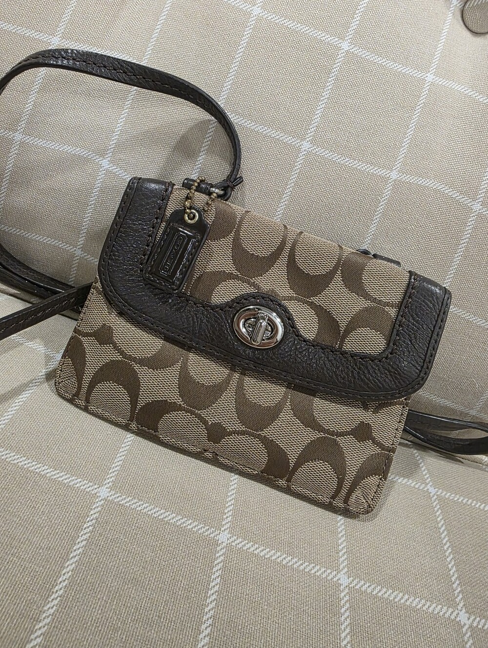 Coach Signature Crossbody Wallet Dylan Canvas - Like New